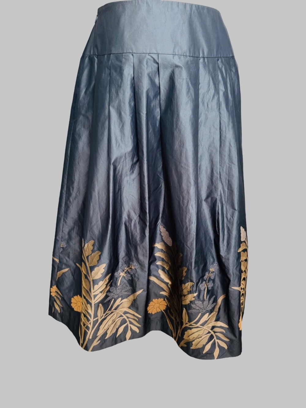 Juliana Collezione Gray Gold Embroidered Midi Skirt Size 8 - Picture 3 of 16